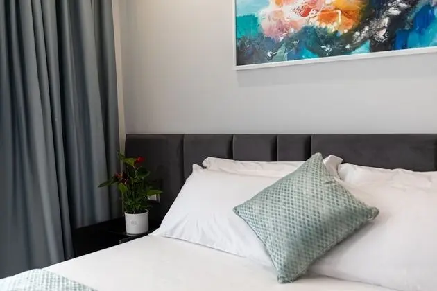 Tek Büyük Yataklı Oda, Dağ Manzaralı