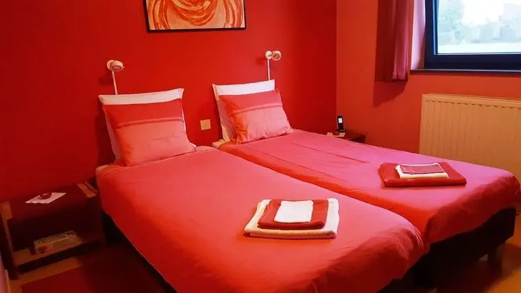 Comfort Tek Büyük veya İki Ayrı Yataklı Oda