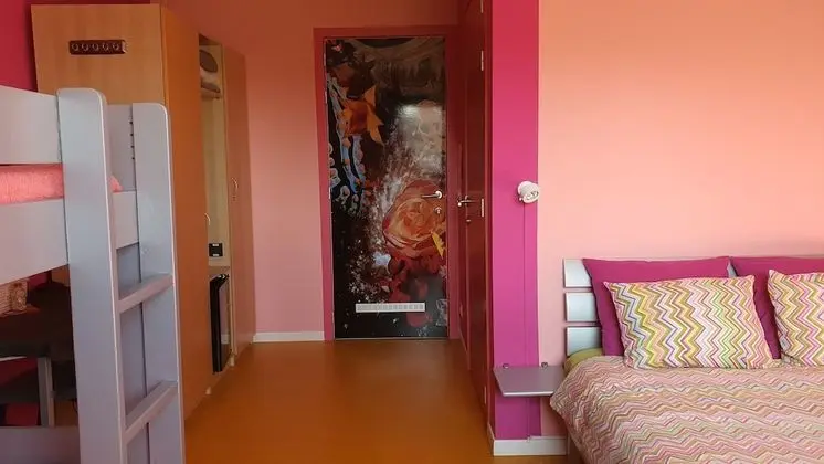 Comfort Tek Büyük veya İki Ayrı Yataklı Oda