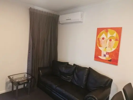 Standard Stüdyo, Sigara İçilmez