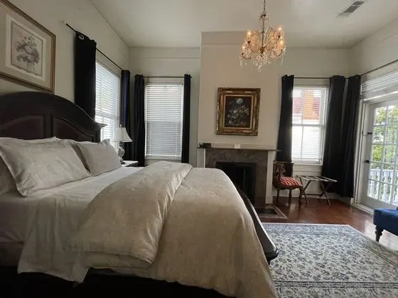 Premium Tek Büyük Yataklı Oda, Balkon, Şehir Manzaralı