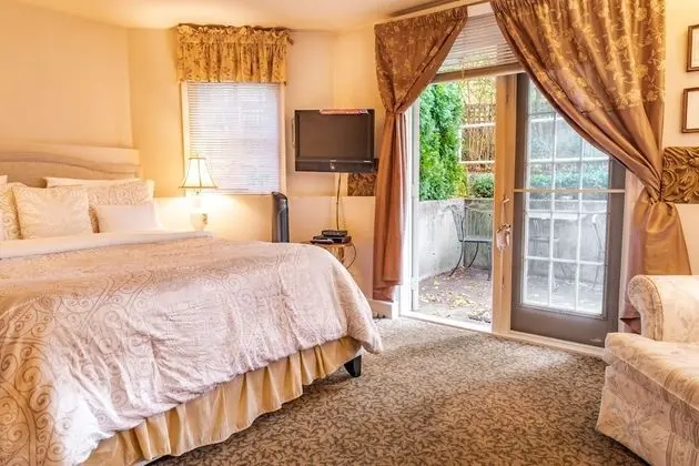 Standard Süit, 1 Çift Kişilik Yatak, Küvet (Garden Room)