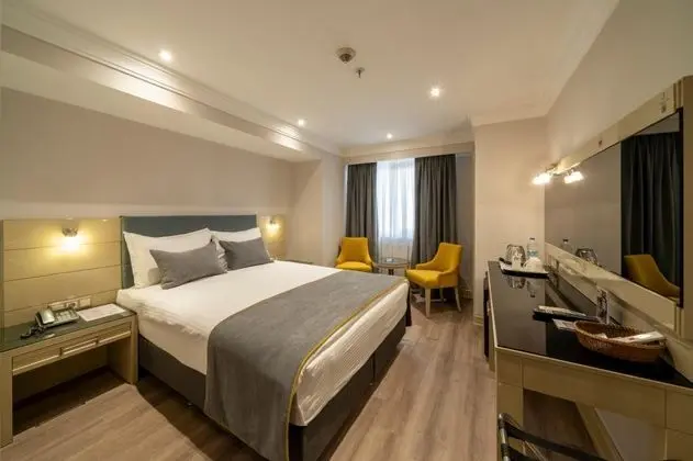 Standart Oda, Şehir Manzaralı