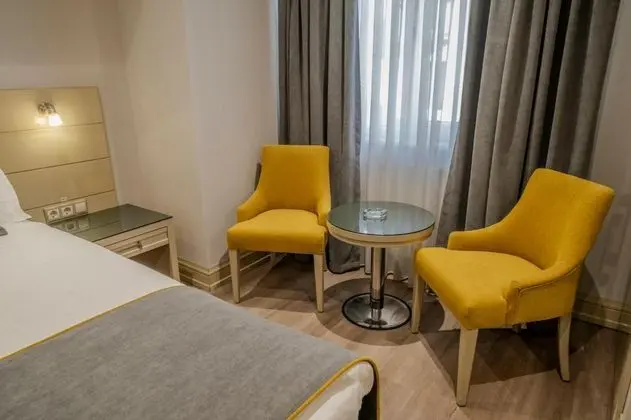 Standart Oda, Şehir Manzaralı