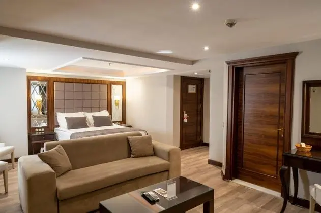 Suite, Şehir Manzaralı