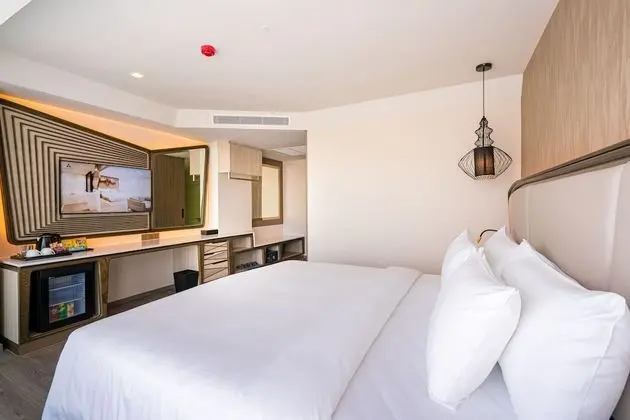 Deluxe King Bed Room