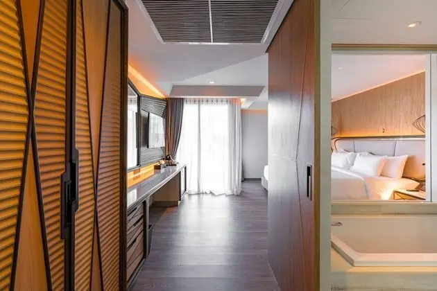 Premier King Bed Room