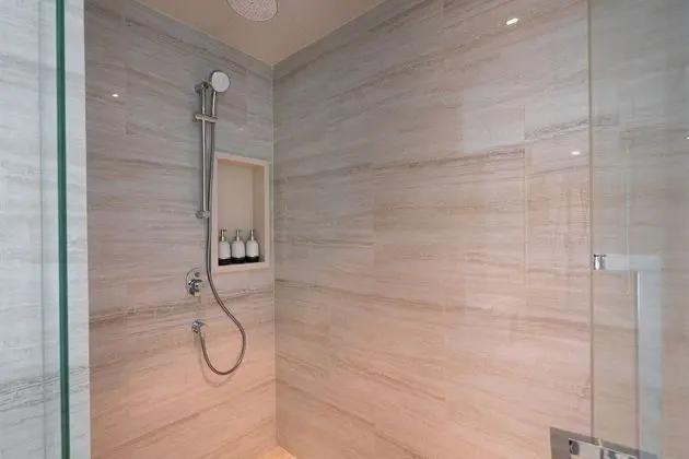 Premier King Bed Room