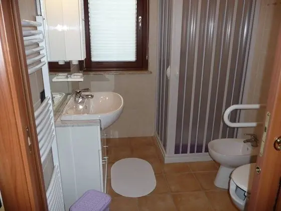 Tek Kişilik Oda, Ortak Banyo