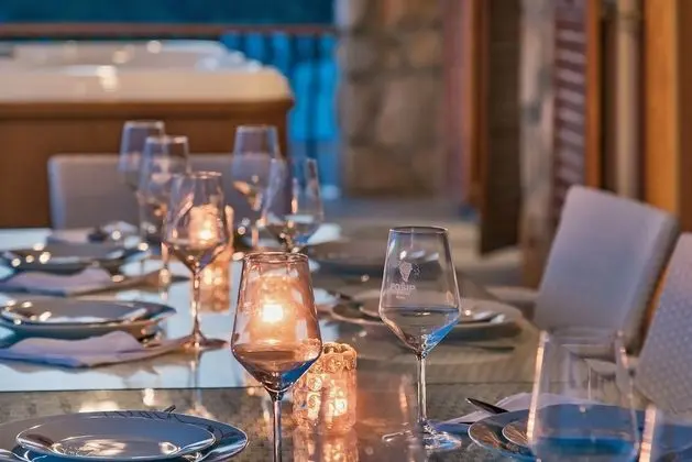 Villa (6 Bedroom Villa with Terrace and Pool)