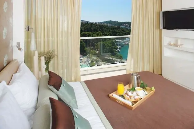 Superior Tek Büyük Yataklı Oda, Balkon, Deniz Manzaralı