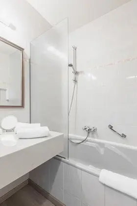 Standard Tek Büyük veya İki Ayrı Yataklı Oda