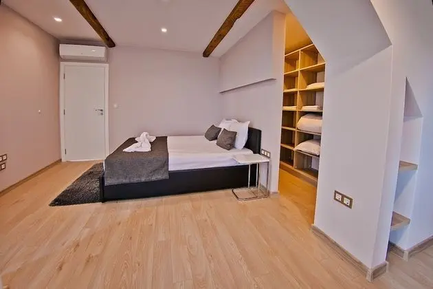 Panoramic Apart Daire, Deniz Manzaralı