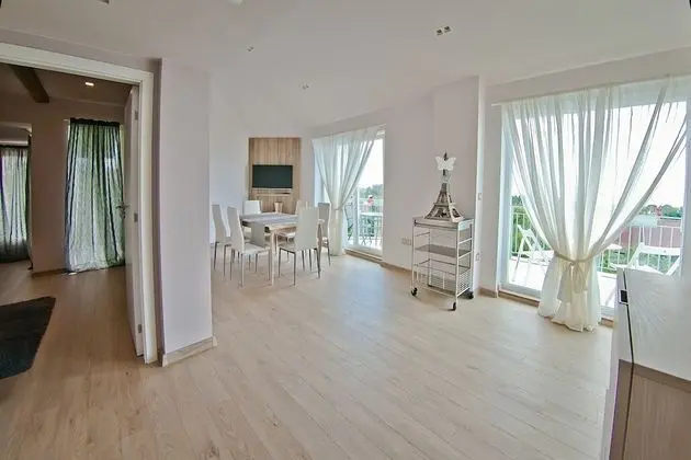 Panoramic Apart Daire, Deniz Manzaralı