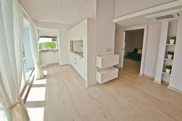 Panoramic Apart Daire, Deniz Manzaralı