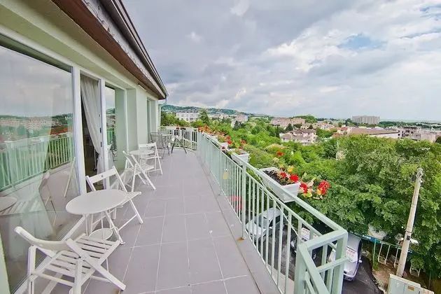 Panoramic Apart Daire, Deniz Manzaralı