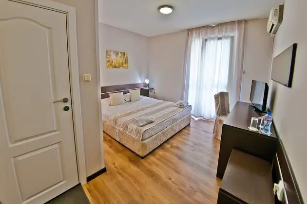 Standard Tek Büyük veya İki Ayrı Yataklı Oda