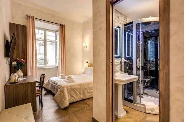 Deluxe Üç Kişilik Oda