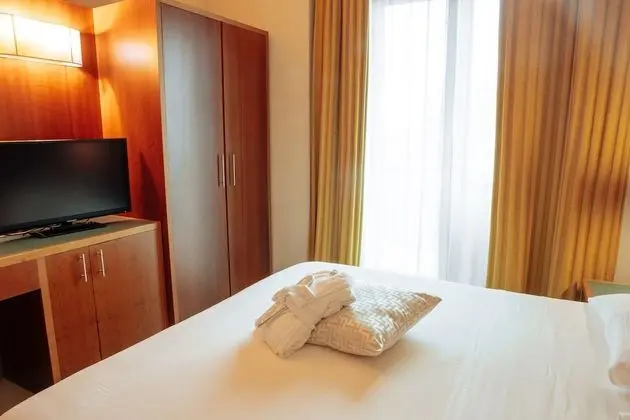 Tek Büyük veya İki Ayrı Yataklı Oda