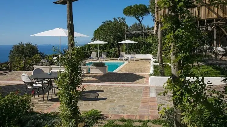 Villa, Sigara İçilebilir