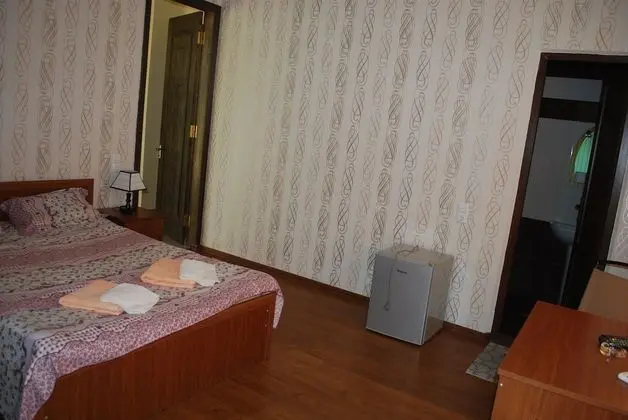Comfort Tek Büyük veya İki Ayrı Yataklı Oda