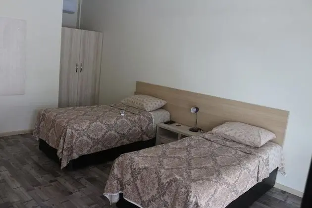 Comfort Tek Büyük veya İki Ayrı Yataklı Oda