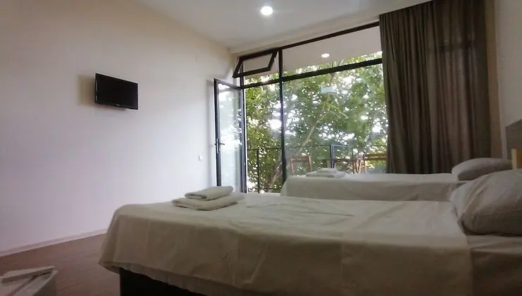 Superior Tek Büyük veya İki Ayrı Yataklı Oda, Avlu Manzaralı