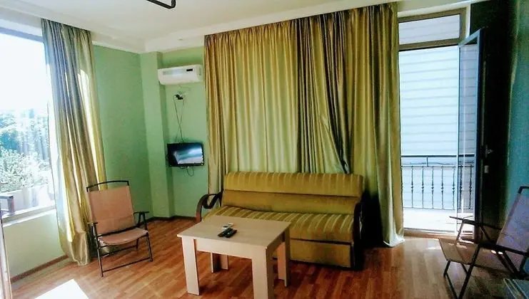 Superior Tek Büyük veya İki Ayrı Yataklı Oda, Avlu Manzaralı