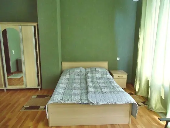 Superior Tek Büyük veya İki Ayrı Yataklı Oda, Avlu Manzaralı