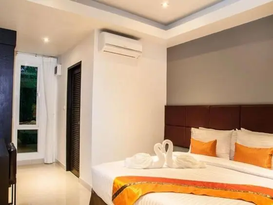 1 Çift Kişilik Veya 2 Tek Kişilik Yatak Deluxe Pool View