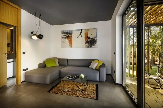Villa (Lilium)