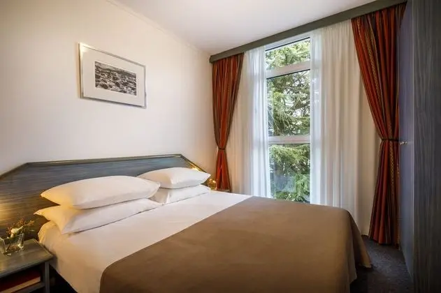 Tek Büyük Yataklı Oda, Balkon