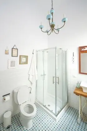 Economy Tek Büyük Yataklı Oda, 1 Büyük (Queen) Boy Yatak, Ortak Banyo