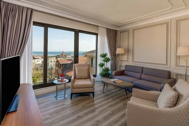 King Suite
