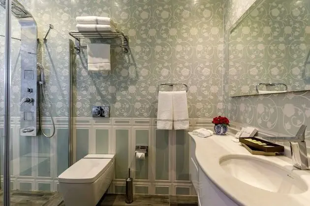 King Suite