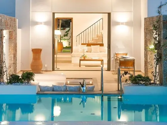 Villa, Kişiye Özel Havuzlu, Deniz Manzaralı (Amirandes)