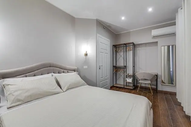 Luxury Tek Büyük Yataklı Oda
