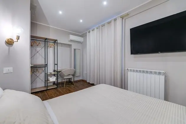 Luxury Tek Büyük Yataklı Oda