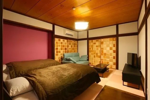 Oda (JPN/Western, Open-Air Bath, 21 sqm)