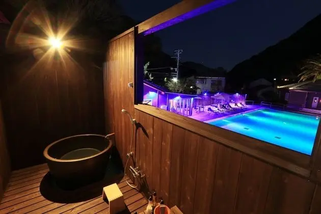 Oda (JPN/Western, Open-Air Bath, 21 sqm)