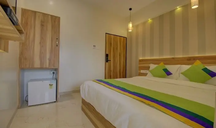 Deluxe Tek Büyük Yataklı Oda