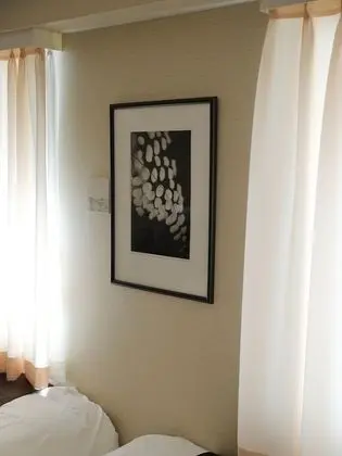 İki Ayrı Yataklı Oda, Sigara İçilmez (2 Small Double Beds)