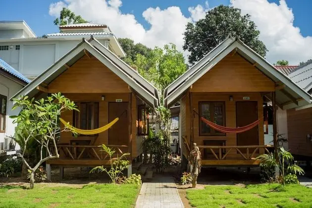 Bungalow with Fan