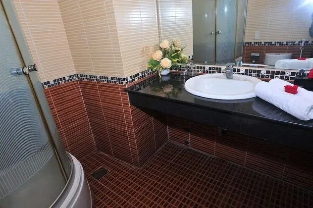 Deluxe Üç Kişilik Oda