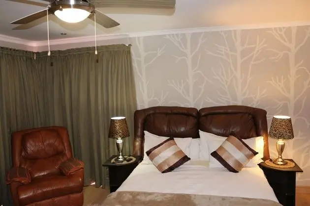 Luxury Tek Büyük Yataklı Oda, 1 Büyük (Queen) Boy Yatak, Küvet