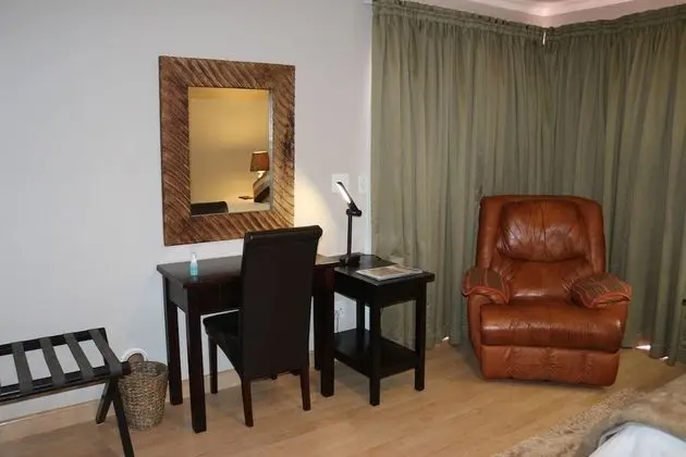 Luxury Tek Büyük Yataklı Oda, 1 Büyük (Queen) Boy Yatak, Küvet