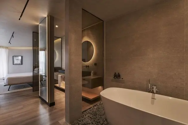 One-Bedroom Penthouse Suite Sea View