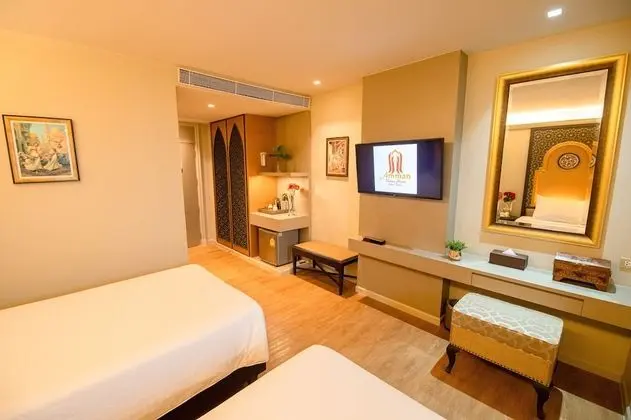 Amman Deluxe Twin Room