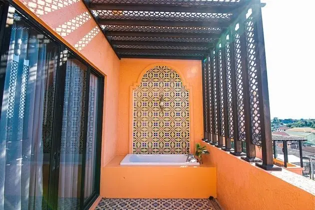 Amman Junior Suite