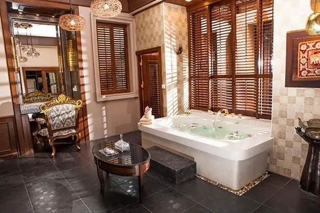 Pool Villa Garden View